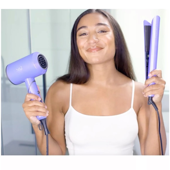 11-Pc. Accelerator Bundle Set, Hair straightener,curler and hair blow dryer - Picture 4 of 4